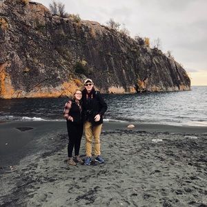 Meet your Poshers, Emily and sam